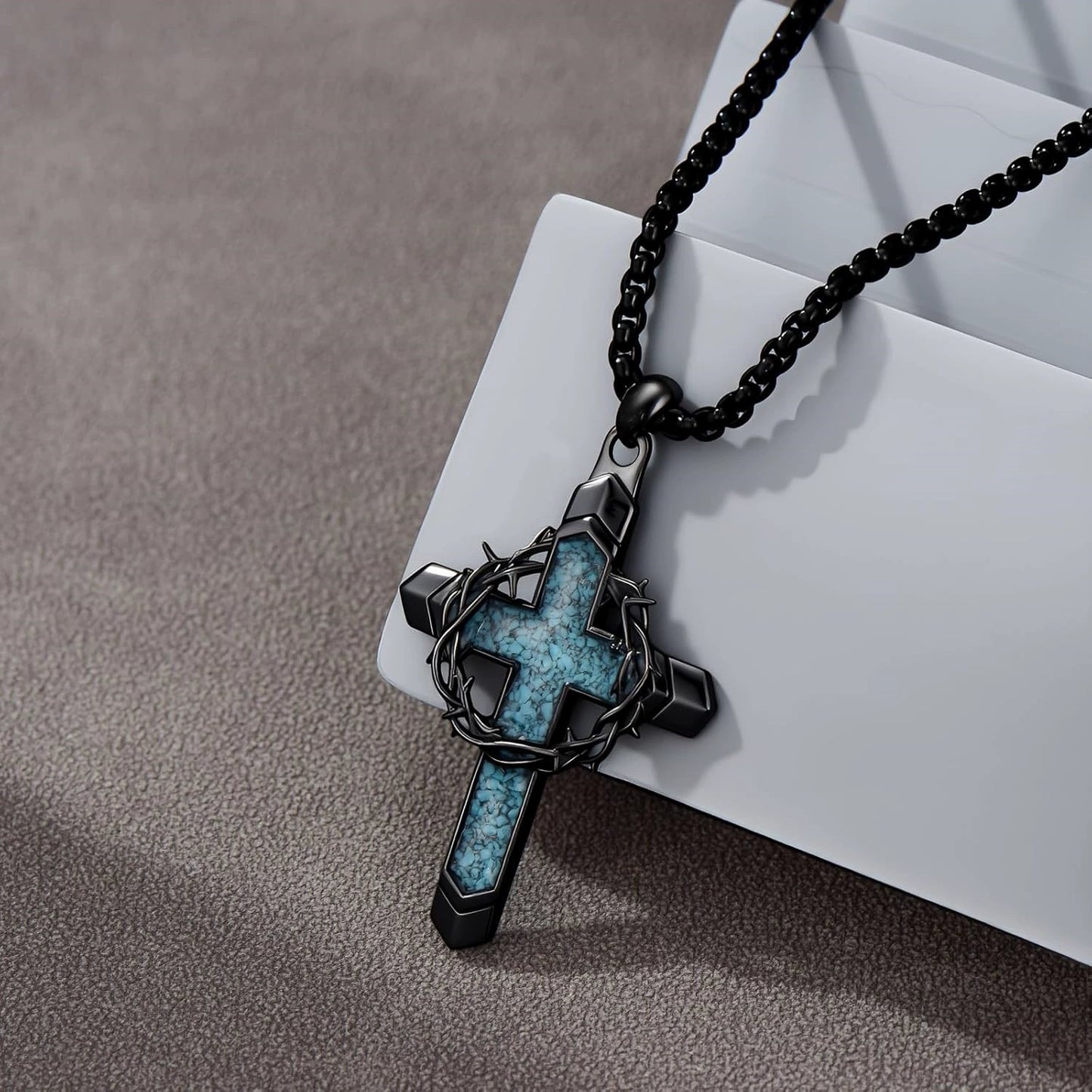 Vintage Crown of Thorns Cross Pendant Necklace – Timeless Symbol of Faith